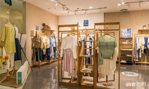 女装营销策划方案，严重亏损的女装店，如何靠混圈子年入百万？
